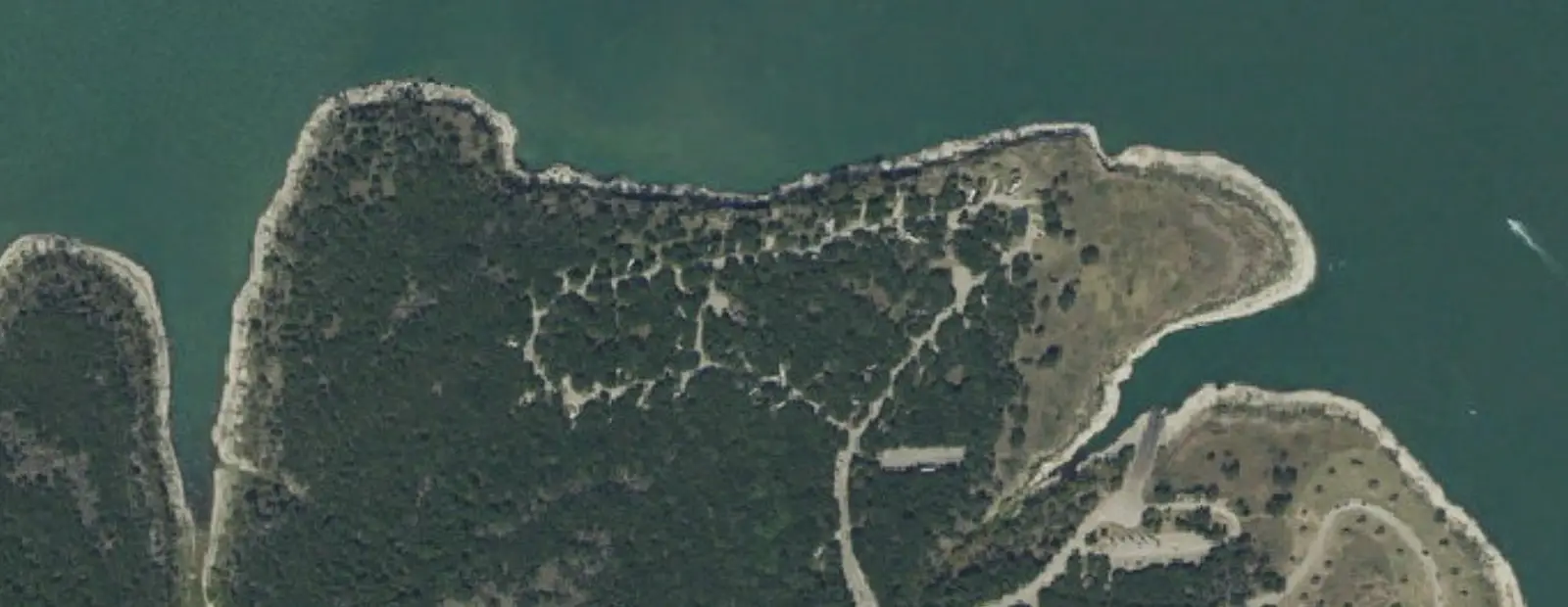 Satellite view of Cedar Breaks Park, with its 64 sites marked